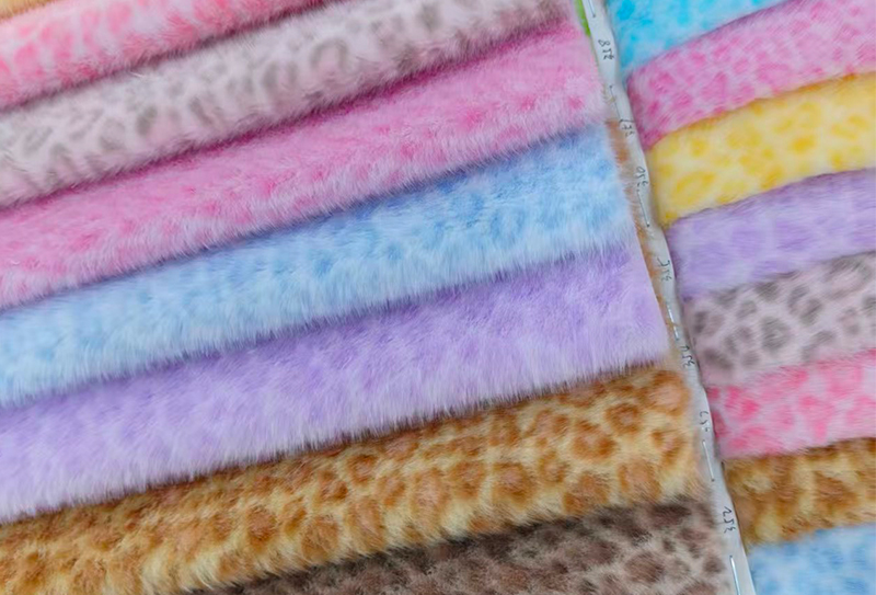 160 mm bredde europæisk mink print leopard print imiteret mink stof 160 mm bredde europæisk mink print leopard print imiteret mink stof